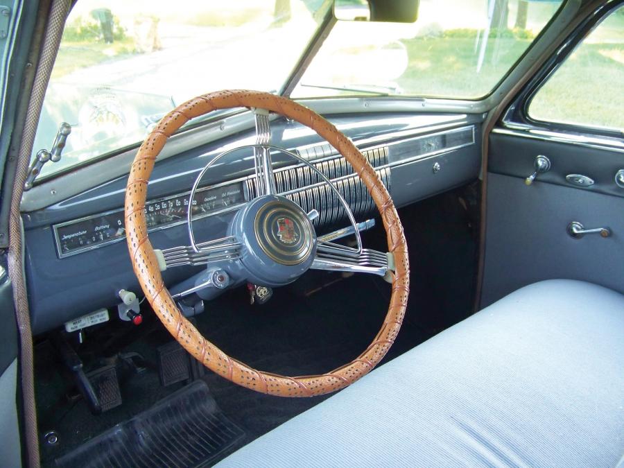  Cadillac Series 60 Special Sedan 1940 года  (фото 9 из 12)